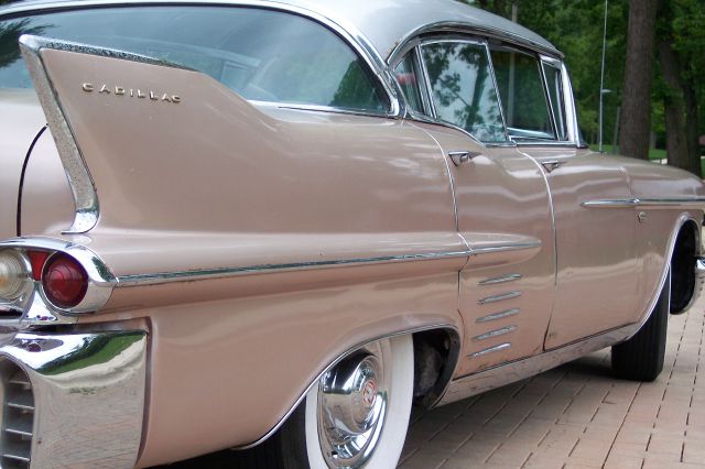 Cadillac series 62 1958 photo 12