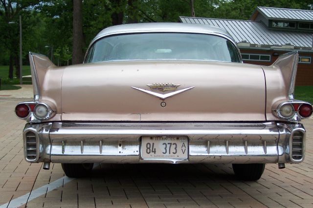Cadillac series 62 1958 photo 18