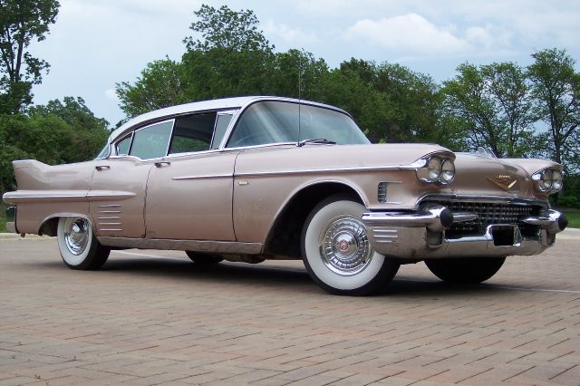 Cadillac series 62 1958 photo 23