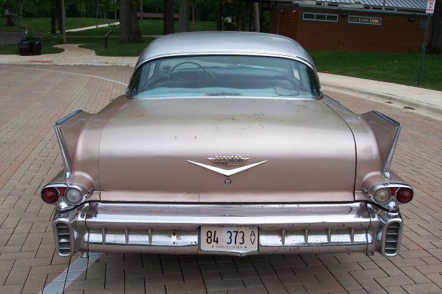 Cadillac series 62 1958 photo 6