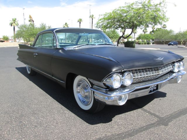 Cadillac series 62 1961 photo 1