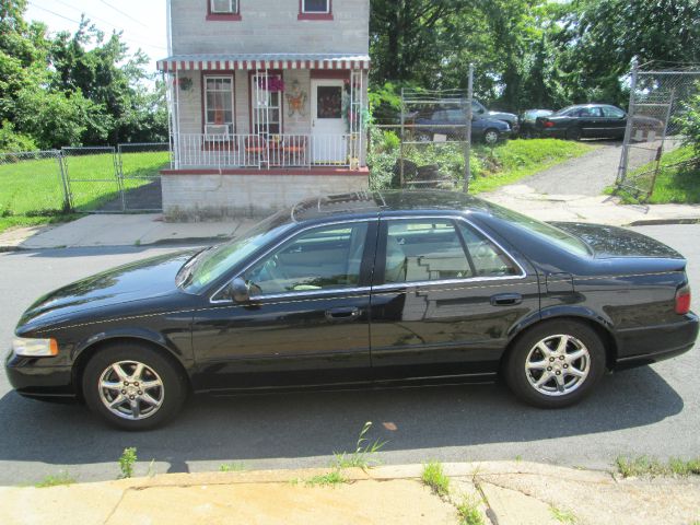 Cadillac SEVILLE DTS Sedan