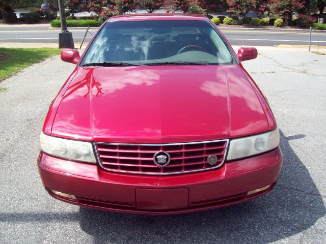 Cadillac SEVILLE DTS Sedan