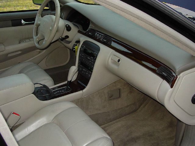 Cadillac SEVILLE 2000 photo 2
