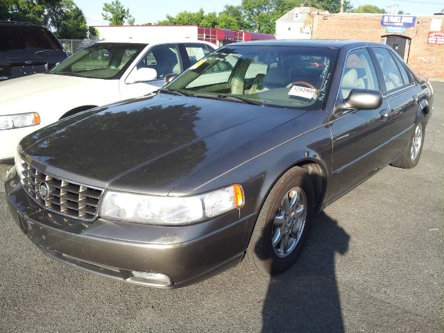 Cadillac SEVILLE DTS Sedan
