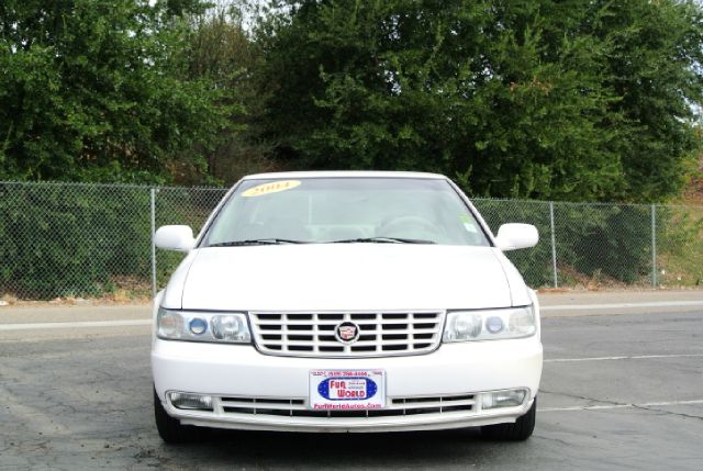 Cadillac SEVILLE 2004 photo 3