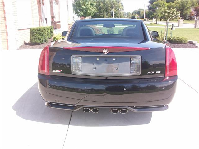 Cadillac XLR-V 2009 photo 2