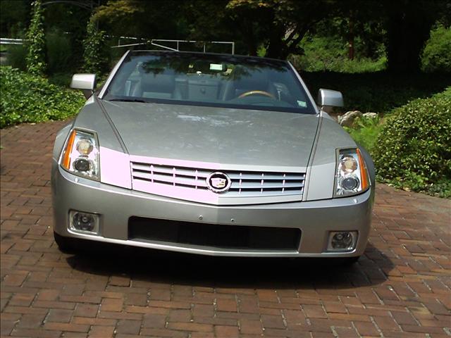 Cadillac XLR 2004 photo 1