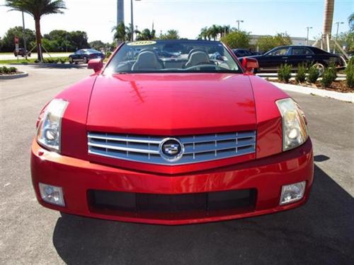 Cadillac XLR 2005 photo 1