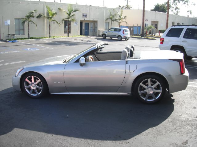 Cadillac XLR 2006 photo 1