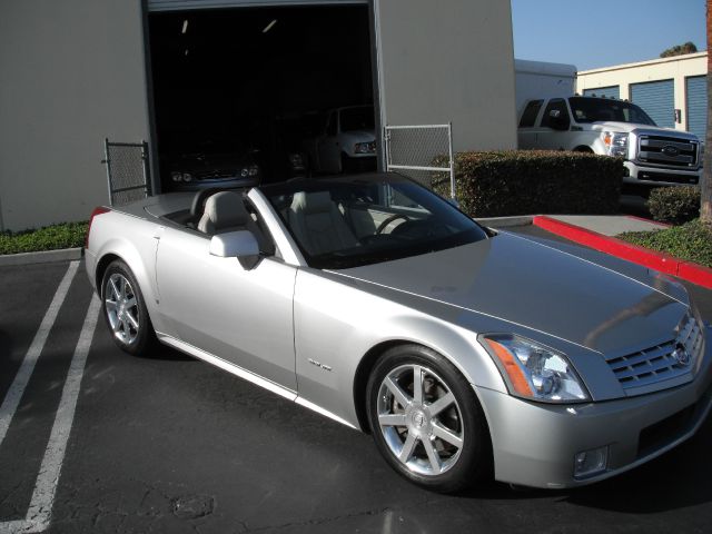 Cadillac XLR 2006 photo 3