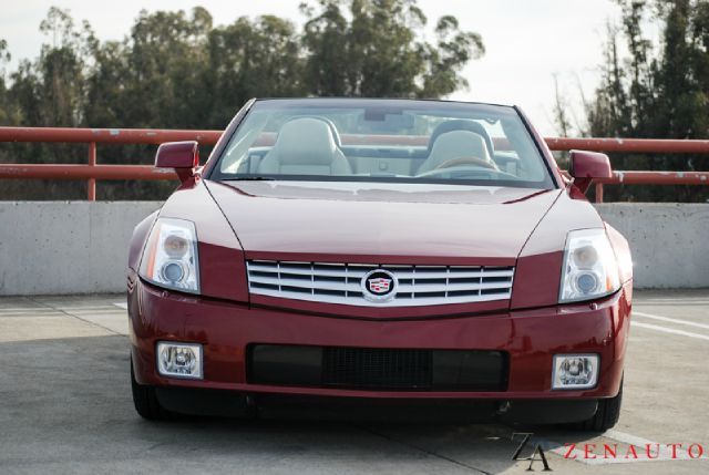 Cadillac XLR 2006 photo 1