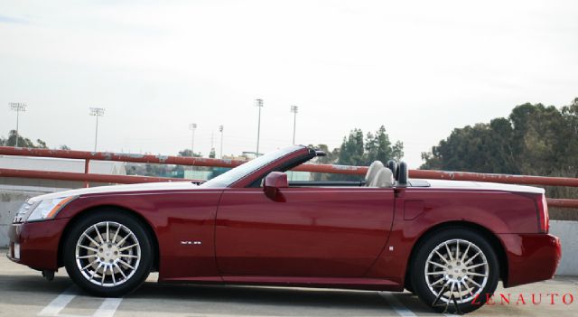 Cadillac XLR 2006 photo 4