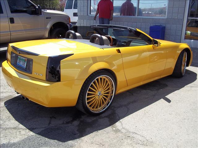 Cadillac XLR 2007 photo 2