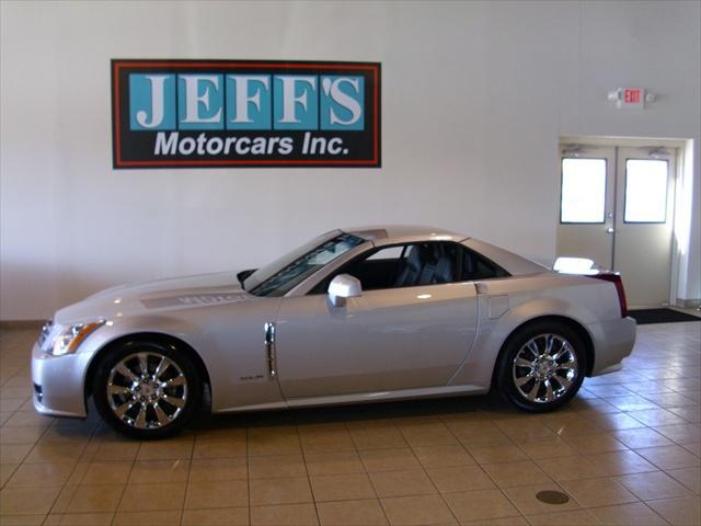 Cadillac XLR 4WD 4dr 1500 LT 4x4 SUV Convertible