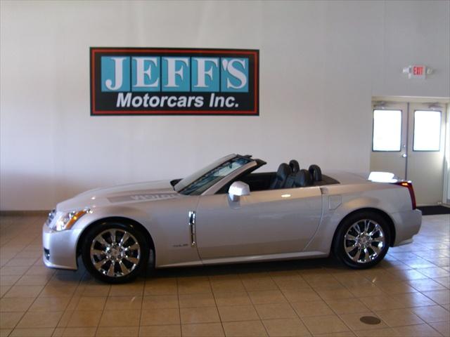 Cadillac XLR 2009 photo 1