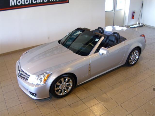 Cadillac XLR 2009 photo 2