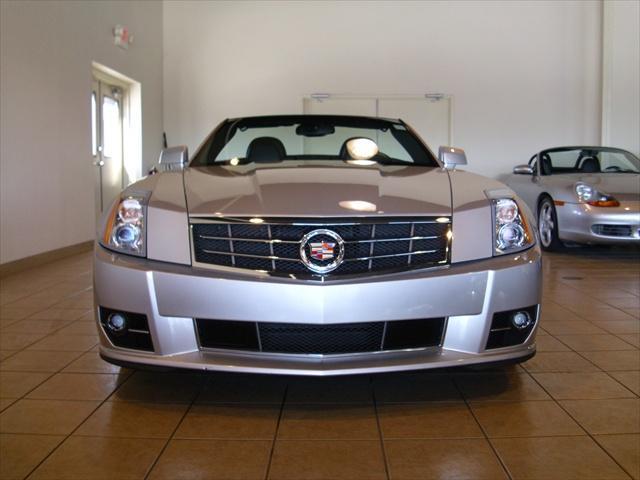 Cadillac XLR 2009 photo 3