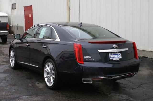 Cadillac XTS 2013 photo 1