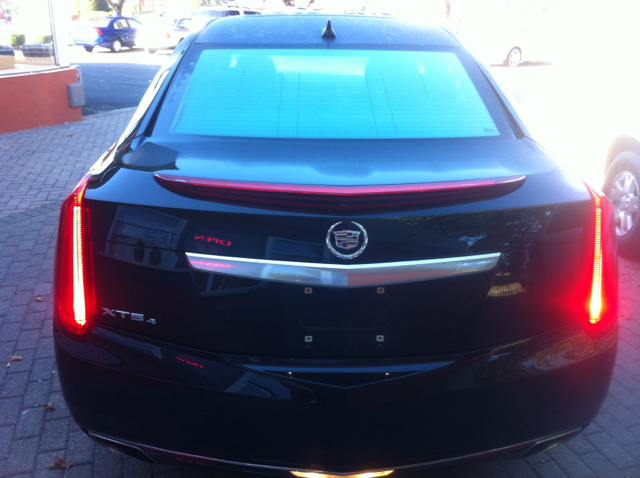 Cadillac XTS 2013 photo 1