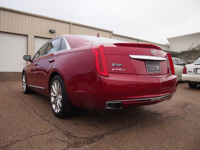 Cadillac XTS 2013 photo 1