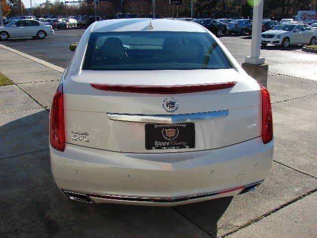 Cadillac XTS 2014 photo 2