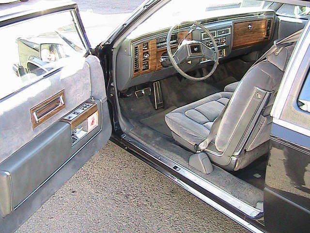 Cadillac fleetwood brougham 1985 photo 3