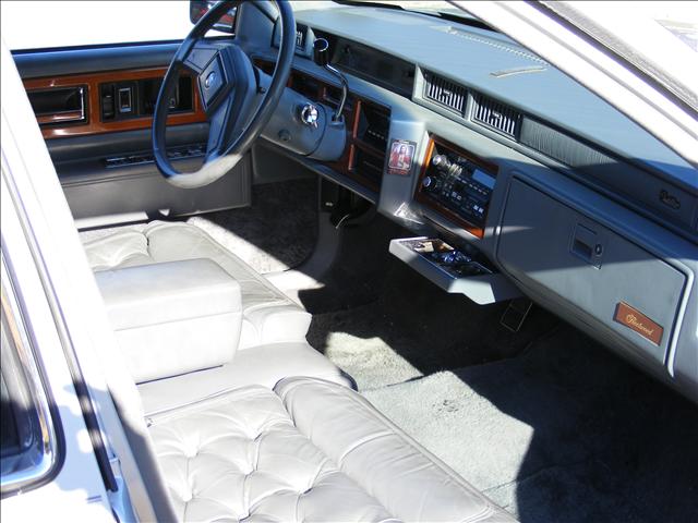 Cadillac fleetwood brougham 1989 photo 2
