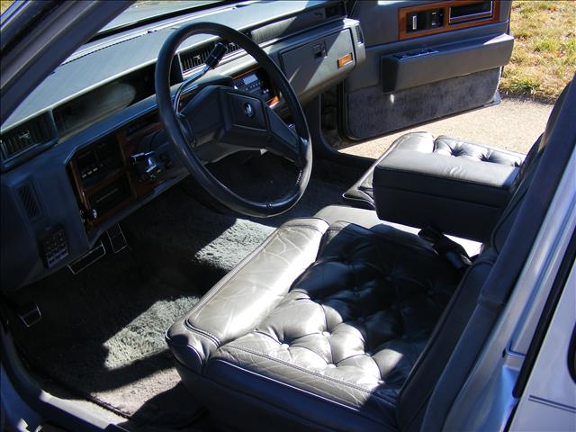 Cadillac fleetwood brougham 1989 photo 4