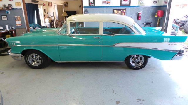 Chevrolet 150-210-Bel Air 1957 photo 3
