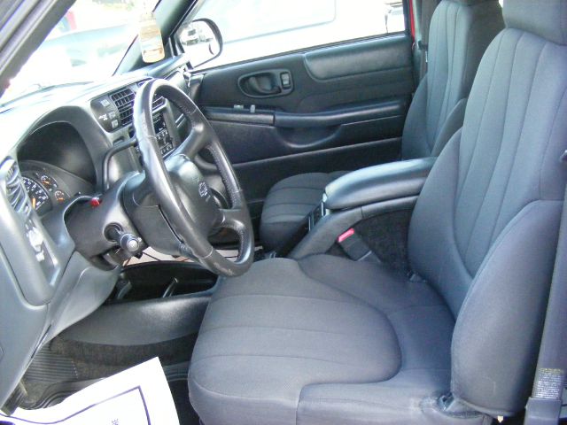 Chevrolet 210 2003 photo 2