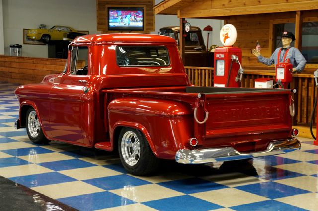 Chevrolet 3100 Pickup 1955 photo 2