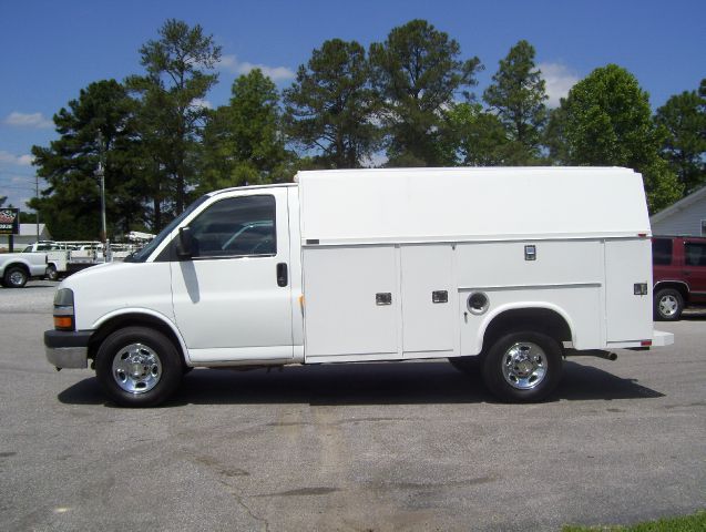 Chevrolet 3500 2006 photo 2