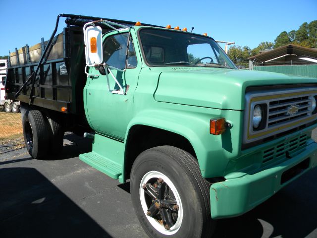 Chevrolet 70 SERIES 1981 photo 3