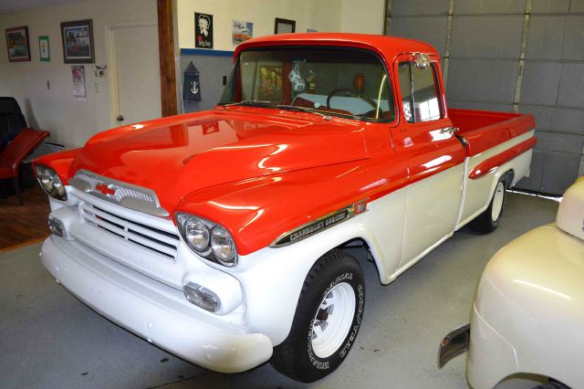 Chevrolet Apache 1959 photo 29