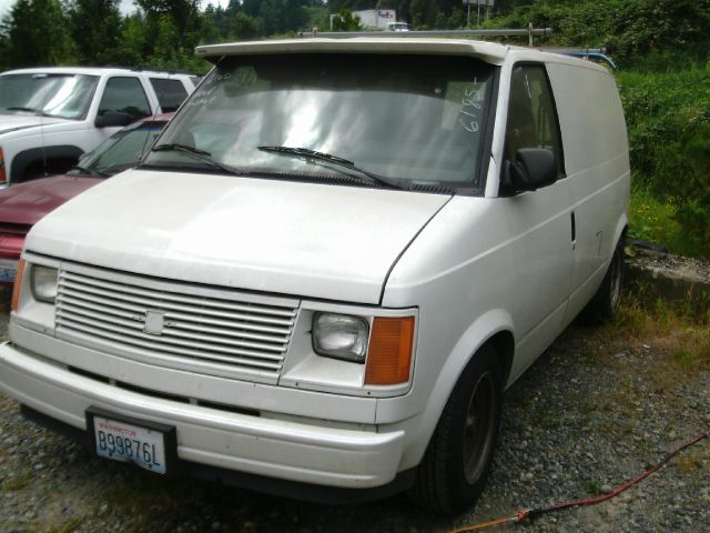 Chevrolet Astro SL AWD CVT Leatherroof Passenger Van