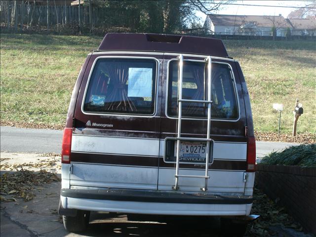 Chevrolet Astro 1990 photo 1