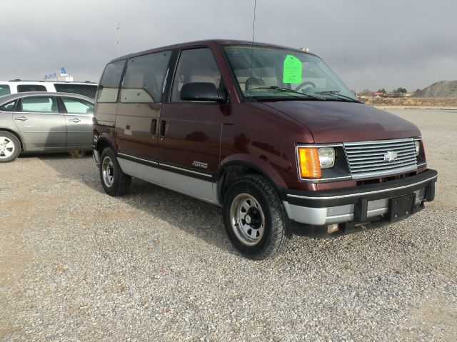 Chevrolet Astro 1993 photo 1