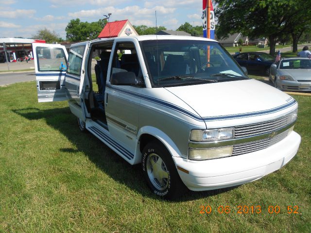 Chevrolet Astro 1995 photo 1