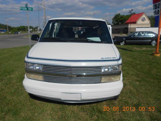 Chevrolet Astro 1995 photo 3