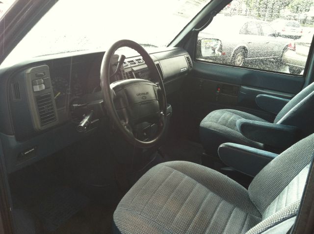 Chevrolet Astro 1995 photo 7