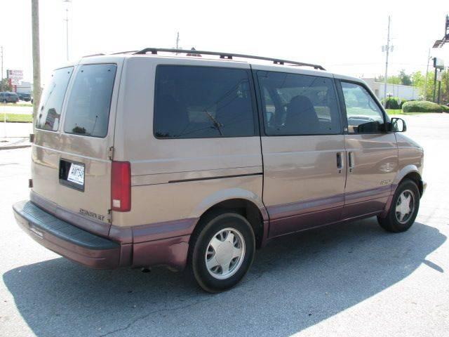 Chevrolet Astro 1996 photo 5