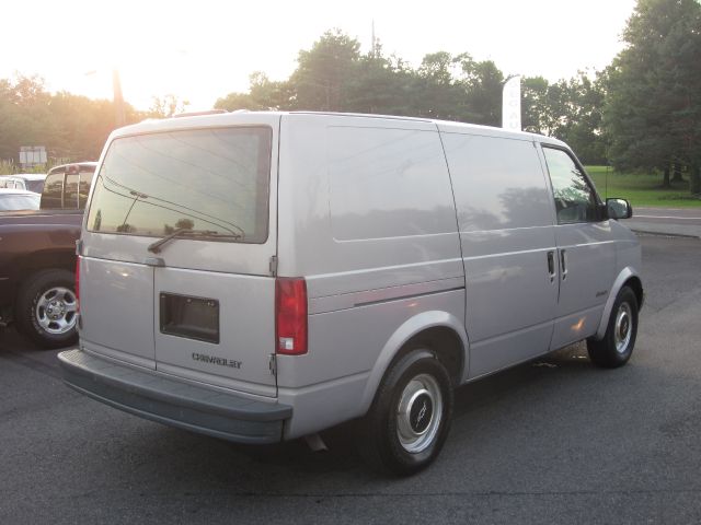 Chevrolet Astro 1997 photo 2