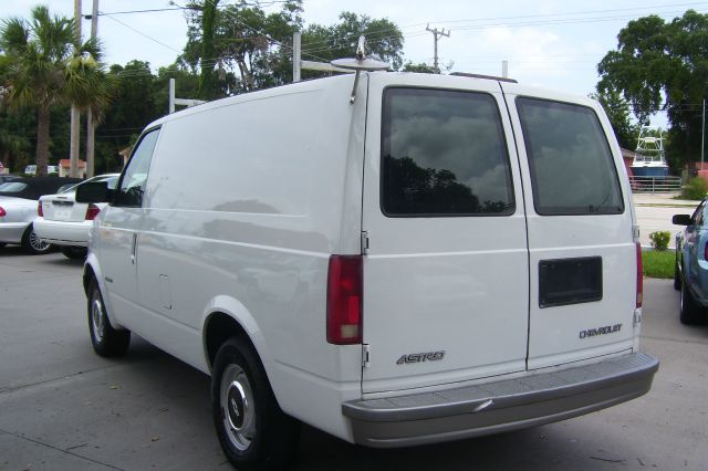 Chevrolet Astro SL AWD CVT Leatherroof Passenger Van