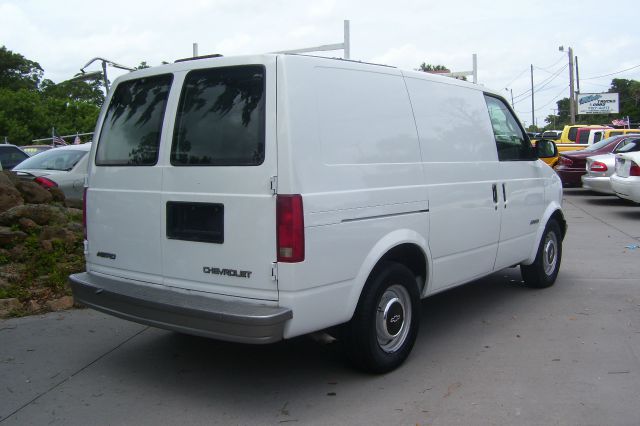Chevrolet Astro 1998 photo 2