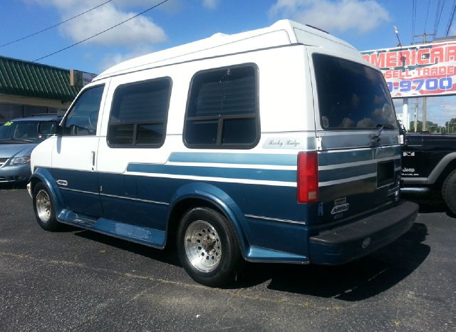 Chevrolet Astro 1998 photo 4
