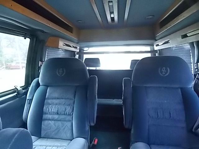 Chevrolet Astro 1999 photo 3