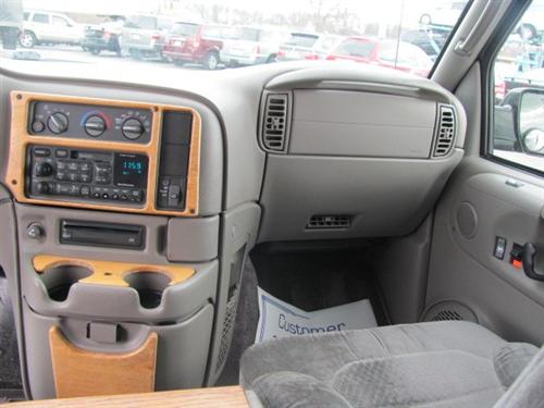 Chevrolet Astro 1999 photo 1