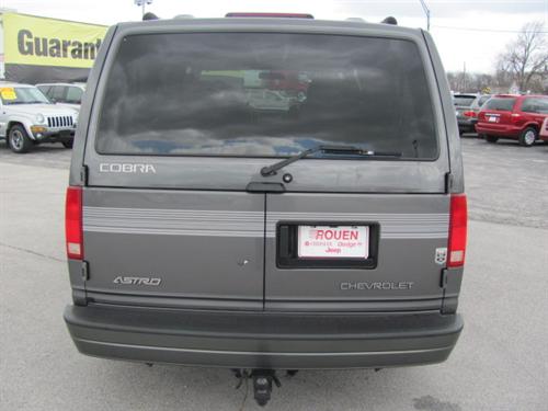 Chevrolet Astro 1999 photo 4