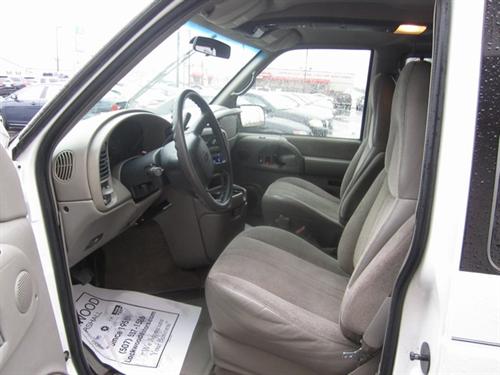 Chevrolet Astro 1999 photo 1